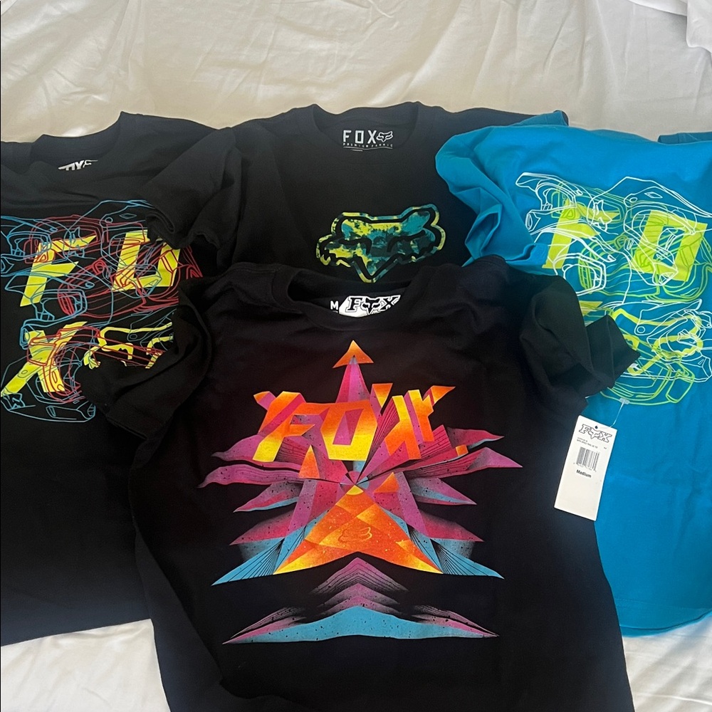 Fox Kids Short Sleeve Tees - set of 4 Youth Medium - NWT